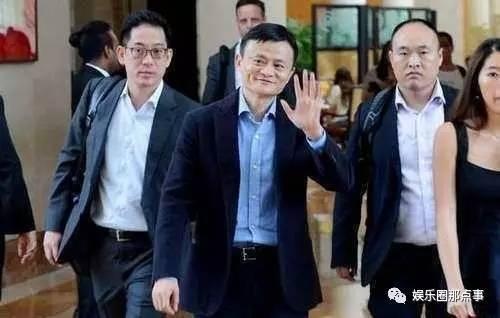 娱乐界干爹,揭秘明星背后的神秘力量  第3张