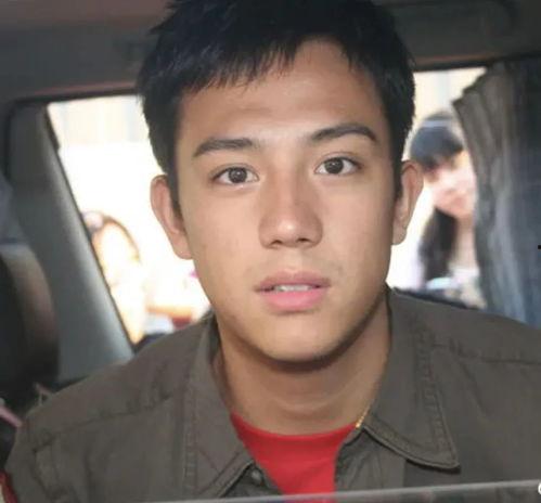 网络模特男 网红,网红时代的崛起与影响力 第3张 网络模特男 网红,网红时代的崛起与影响力 第3张