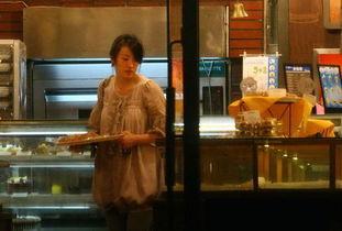 陈坚红个人资料照片,魅力与才华并存的杰出人物  第3张