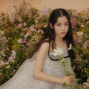 欧阳娜娜资料个人资料,多才多艺的青春偶像，音乐、影视双栖发展之路